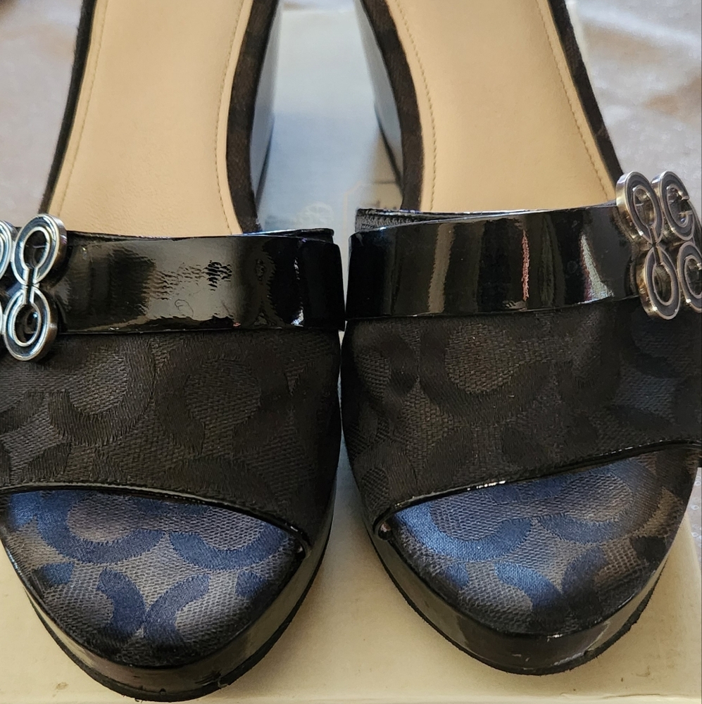 Coach Geri Patent Leather Wedge Signature Platform Sandals open toe logo size 10